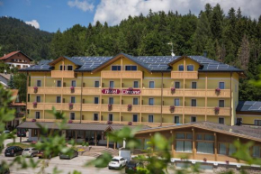 Отель Hotel Cimone, Лавароне